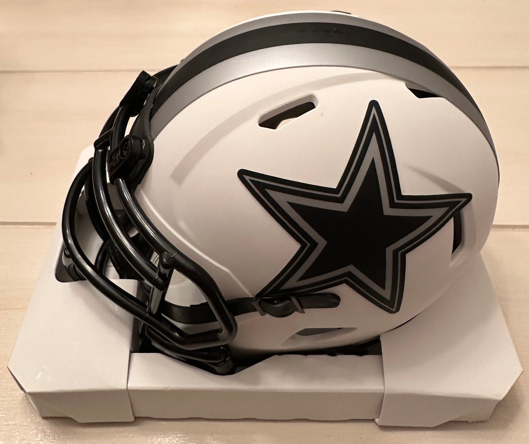 dallas cowboys mini football helmets Michael “Playmaker” Irvin signed Dallas Cowboys mini helmet – B Run Sports